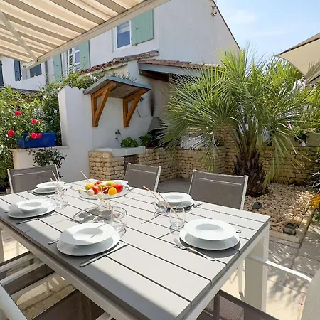 ヴィラ Charmante Location En 2 Parties Dans Le Village De Loix